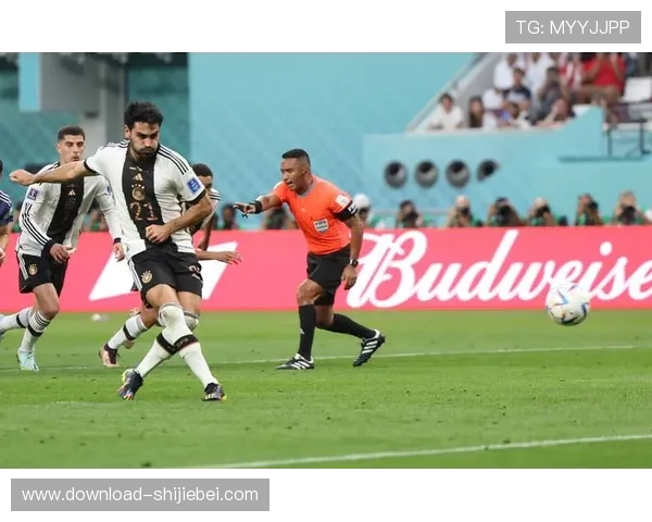 世界杯德国对日本比赛精彩瞬间全面解析引发热议的比赛结果与战术分析